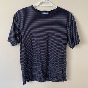 🤩 3 for $20 / Tommy Hilfiger striped t-shirt